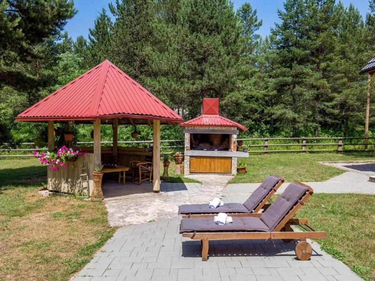 Apartments Plitvice Forest 科雷尼察 外观 照片