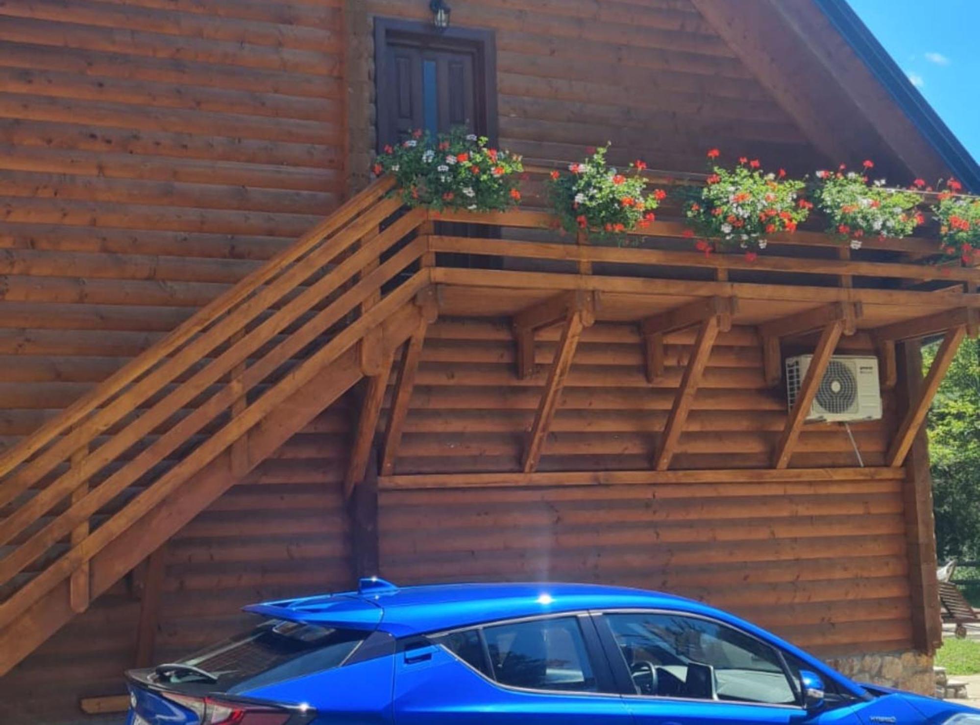 Apartments Plitvice Forest 科雷尼察 外观 照片